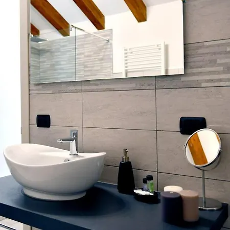 Апартаменты La Casa Del Gufo - La Casa Di Graz Реджонель-Эмилия